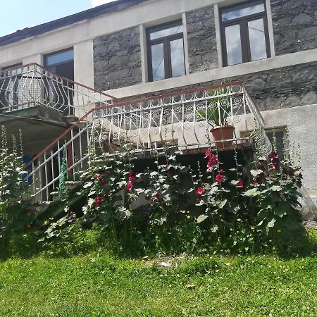 Rocky Island Hotel Kazbegi Kültér fotó