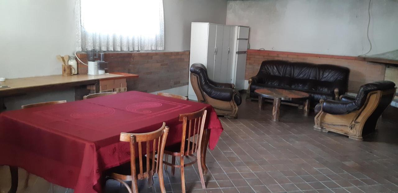 Rocky Island Hotel Kazbegi Kültér fotó